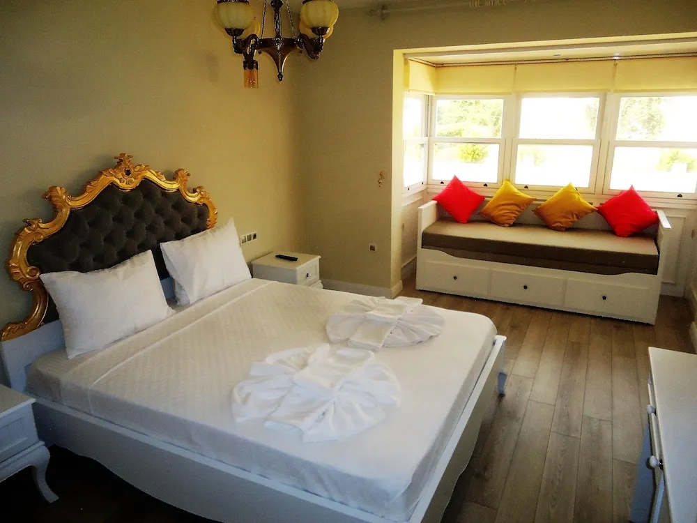 Deluxe Dört Kişilik Oda, Dağ Manzaralı