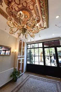 My Boutique Hotel