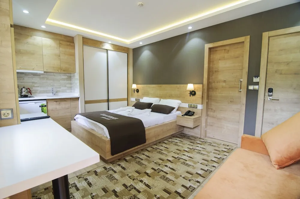Deluxe Çift Kişilik Oda, Balkonlu,Göl Manzaralı,Mini Mutfaklı