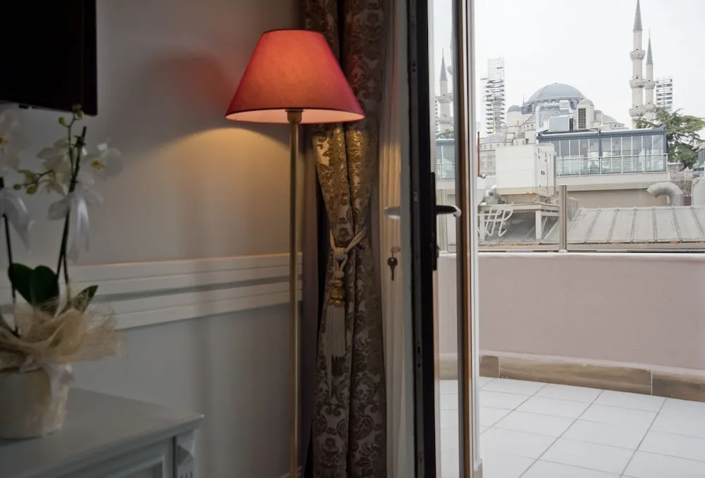 Süit, Balkon, Deniz Manzaralı