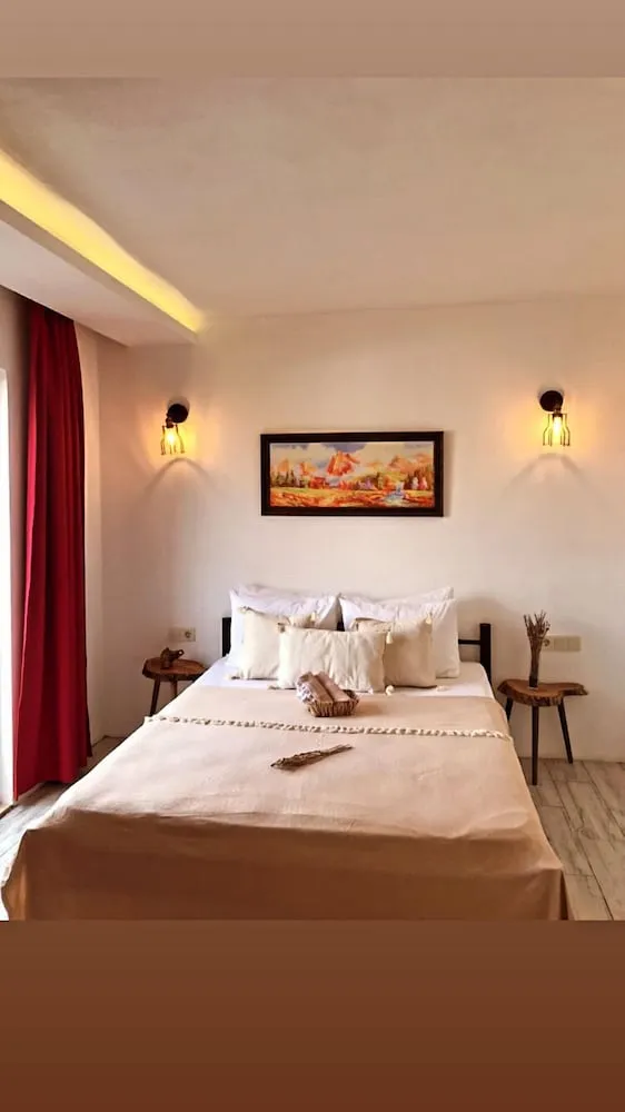 Deluxe Oda, Balkon, Bahçe Manzaralı