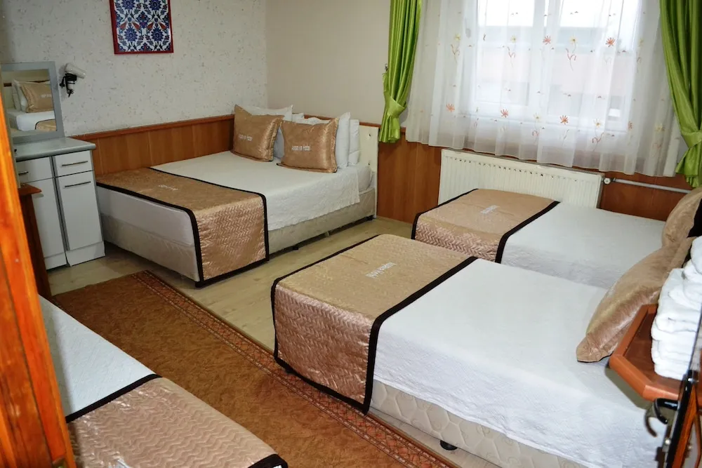 Deluxe Family Room 5 Person