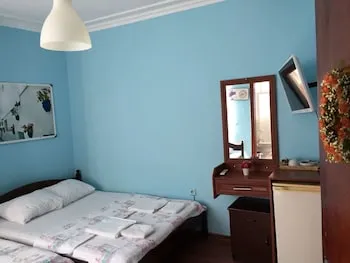 Dionysos Hotel
