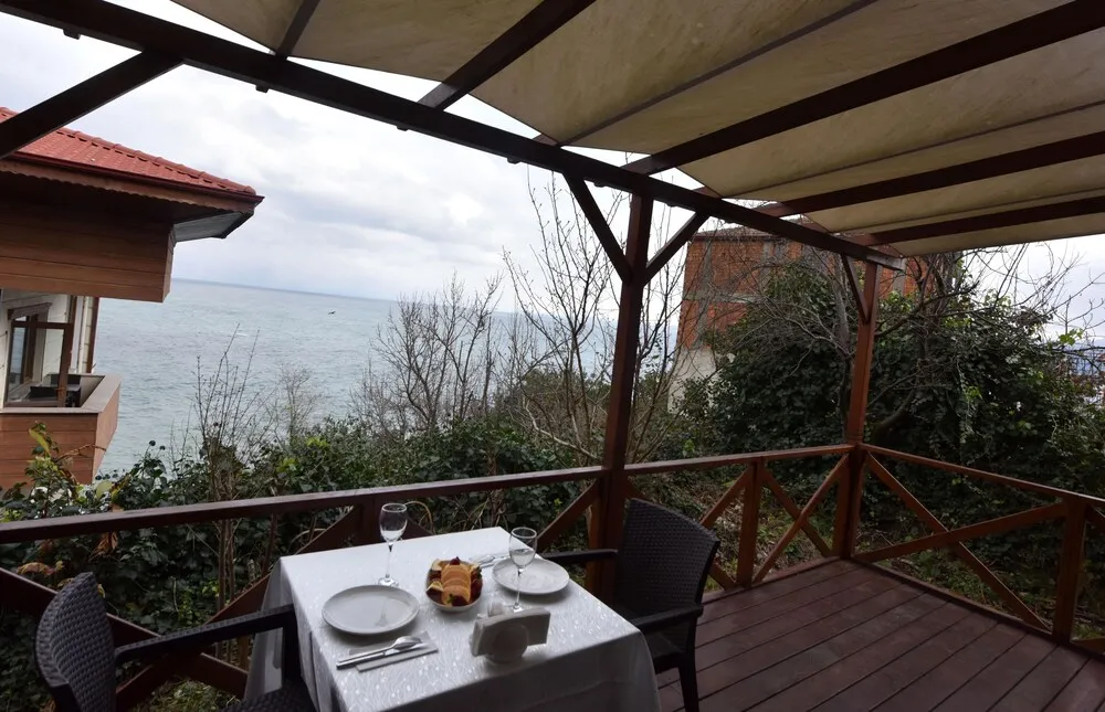 Deluxe Tek Büyük Yataklı Oda, Balkon, Deniz Manzaralı