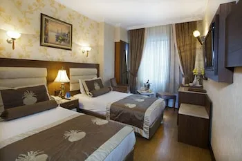 Grand Hilarium Hotel