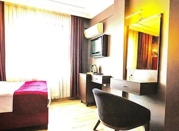 Kaya Royal Hotel Old Town