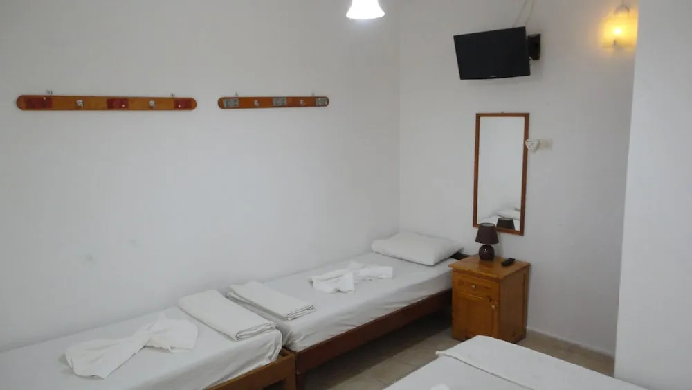 Üç Kişilik Oda