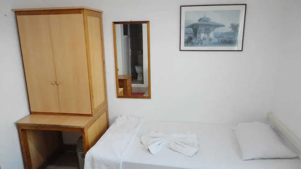 Tek Kişilik Oda