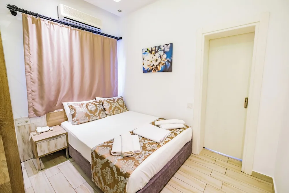 Deluxe Tek Büyük Yataklı Oda, Deniz Manzaralı