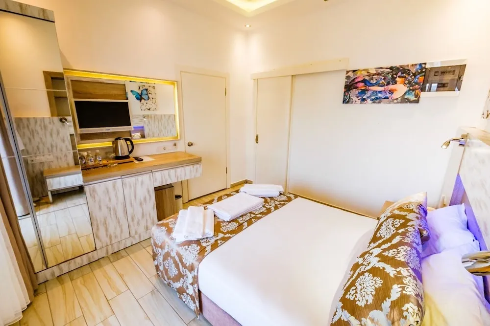 Deluxe Tek Büyük Yataklı Oda, Deniz Manzaralı