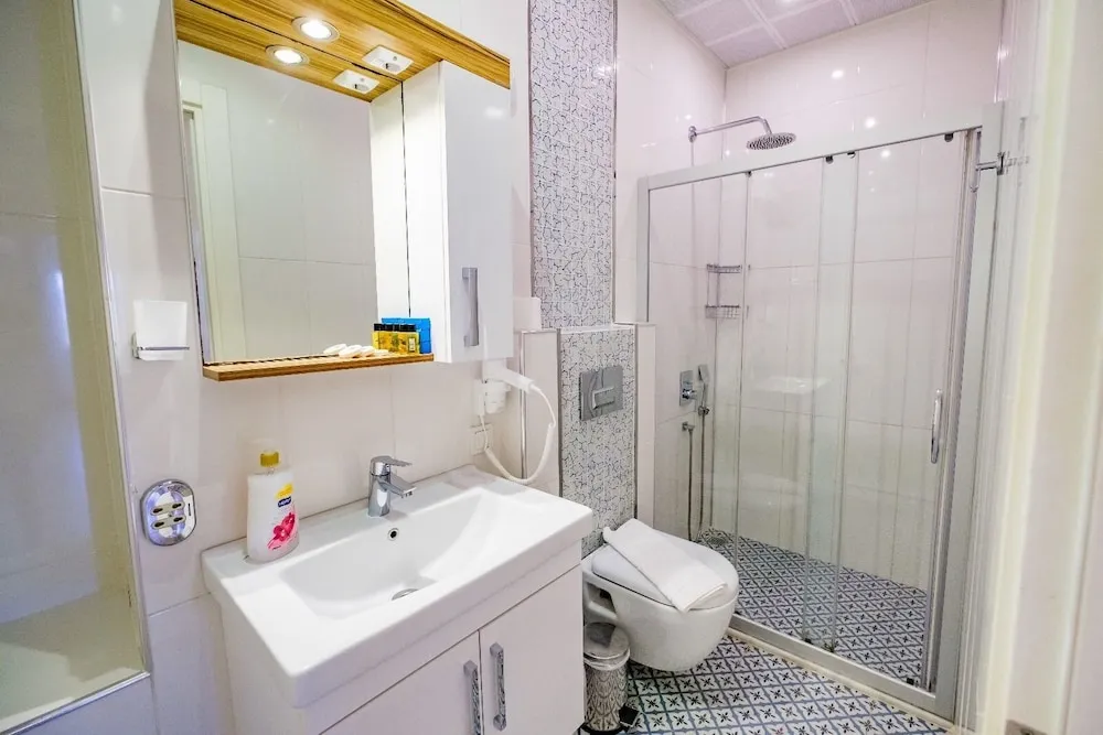 Deluxe Tek Büyük Yataklı Oda, Deniz Manzaralı