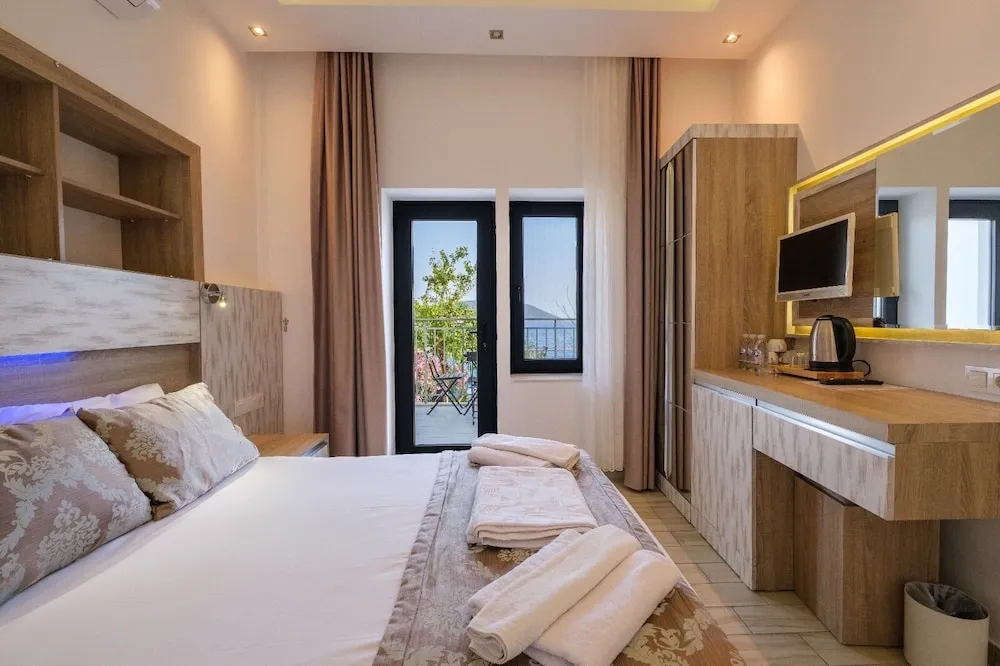 Deluxe Tek Büyük Yataklı Oda, Deniz Manzaralı