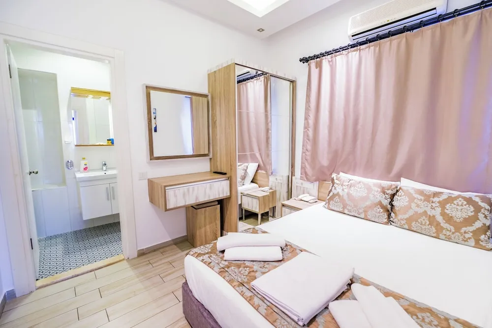 Deluxe Tek Büyük Yataklı Oda, Şehir Manzaralı