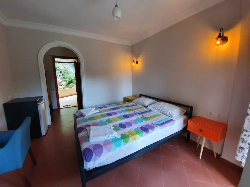 Standard Oda, 1 Büyük (Queen) Boy Yatak