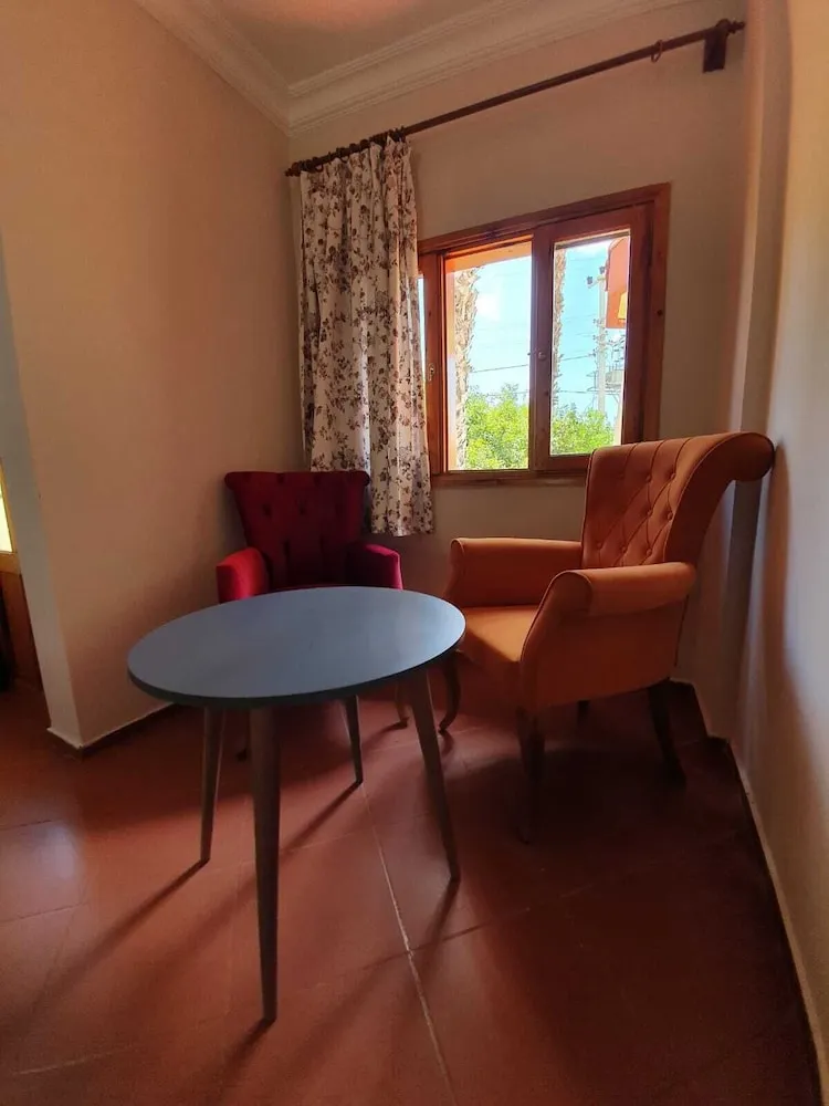 Standard Oda, 1 Büyük (Queen) Boy Yatak