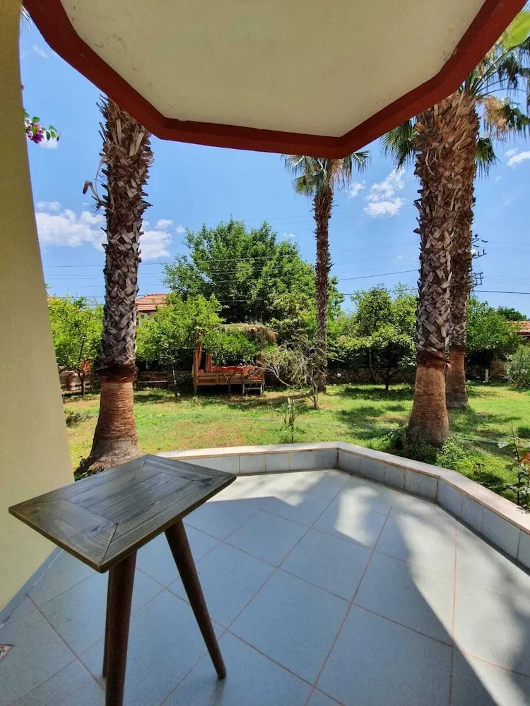 Standard Oda, 1 Büyük (Queen) Boy Yatak