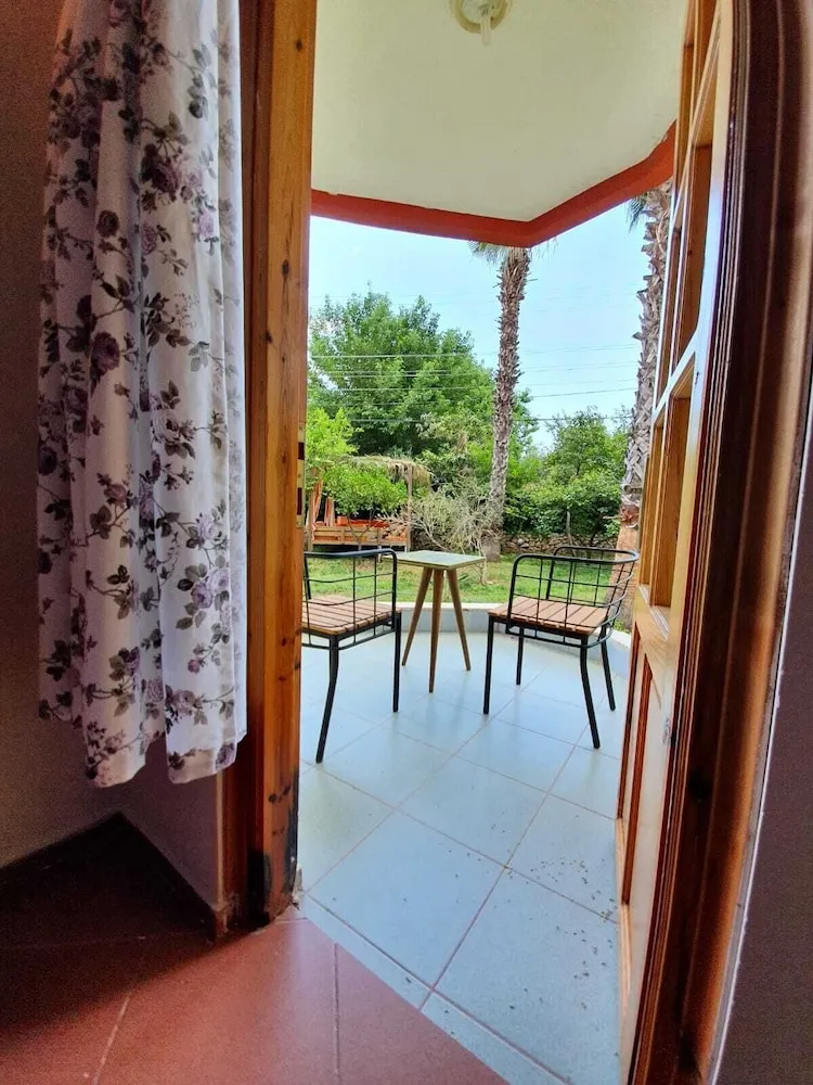 Standard Oda, 1 Büyük (Queen) Boy Yatak