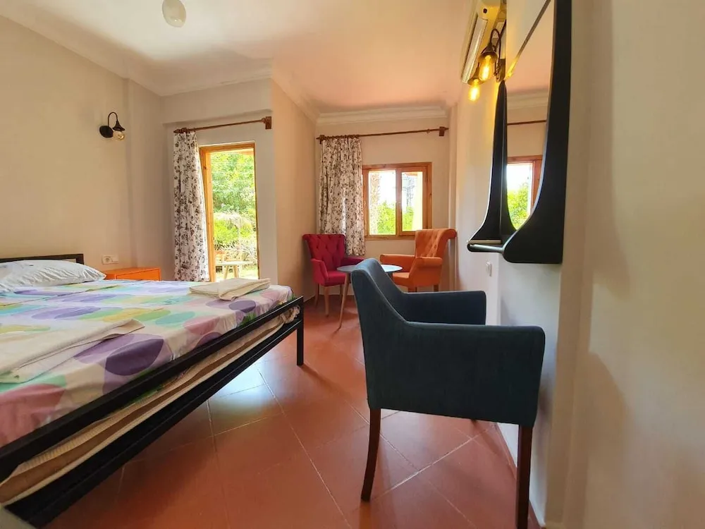 Standard Oda, 1 Büyük (Queen) Boy Yatak