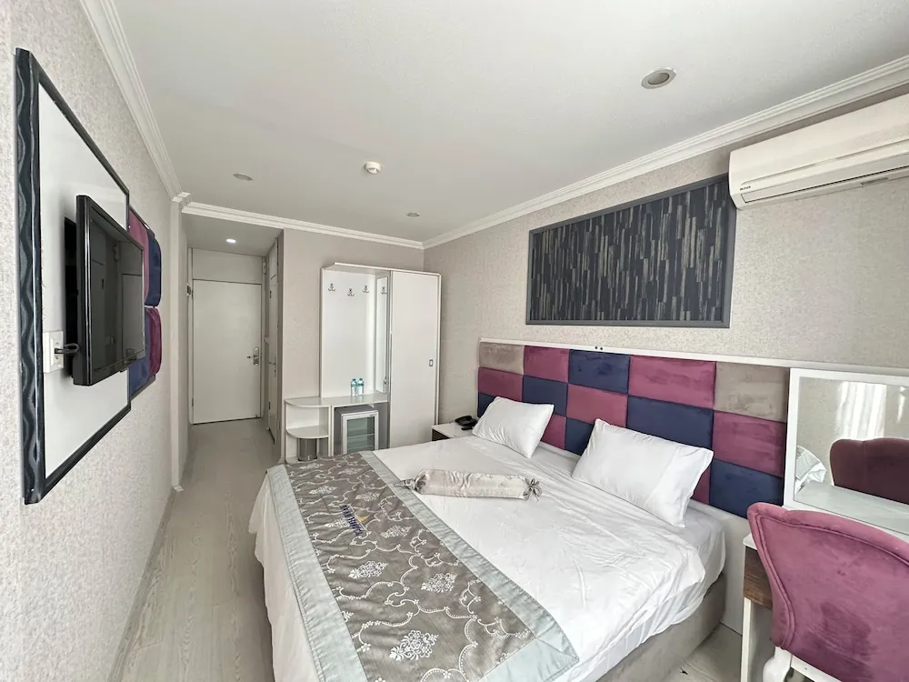 Deluxe Tek Büyük Yataklı Oda, Şehir Manzaralı