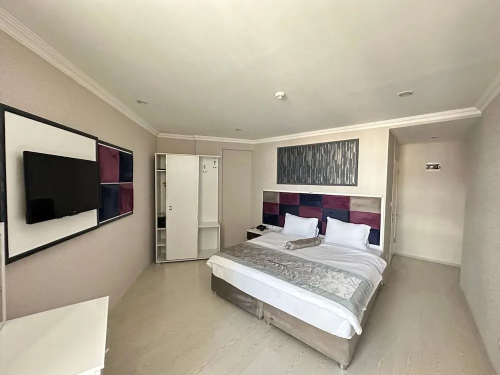 Deluxe Tek Büyük Yataklı Oda, Şehir Manzaralı