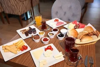 Akar Otel