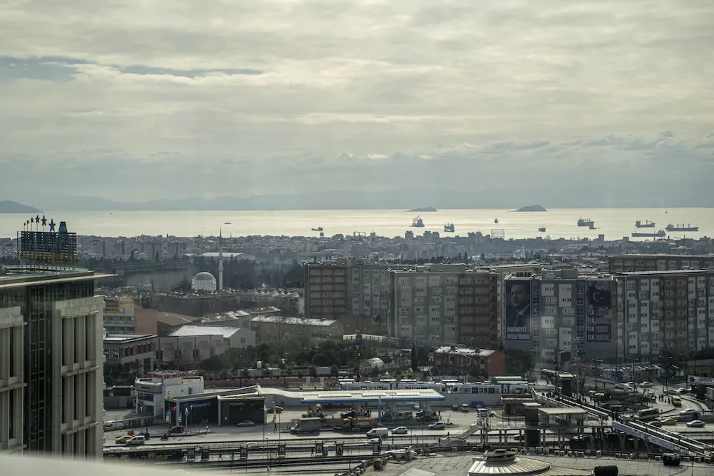 Superior Oda, Şehir Manzaralı