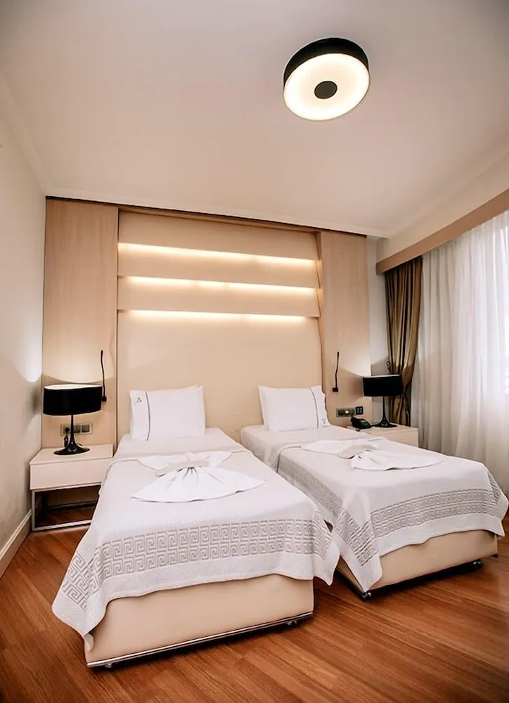 Aile Odası, Şehir Manzaralı