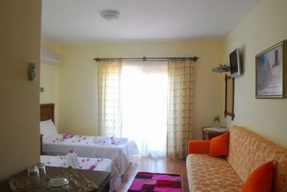 Deluxe Tek Büyük Yataklı Oda, Deniz Manzaralı