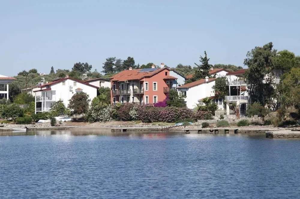 Konaklama yerinin ön cephesi