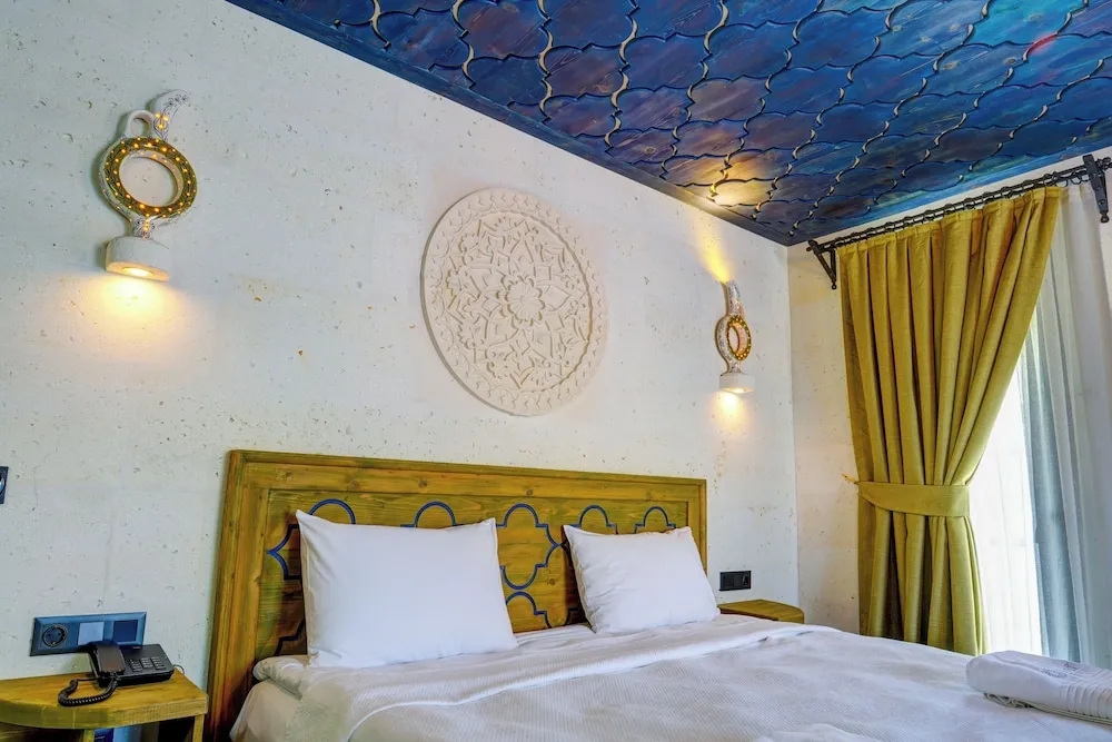 JUNIOR SUITE WITH BALCONY