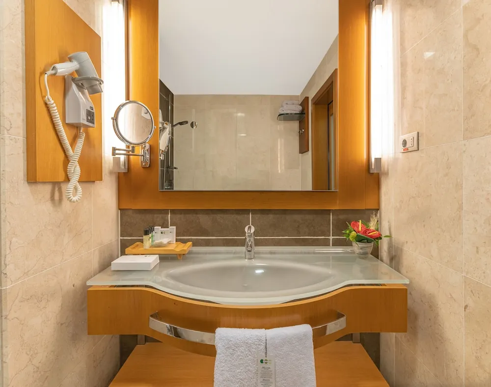Executive Room with Lounge Access