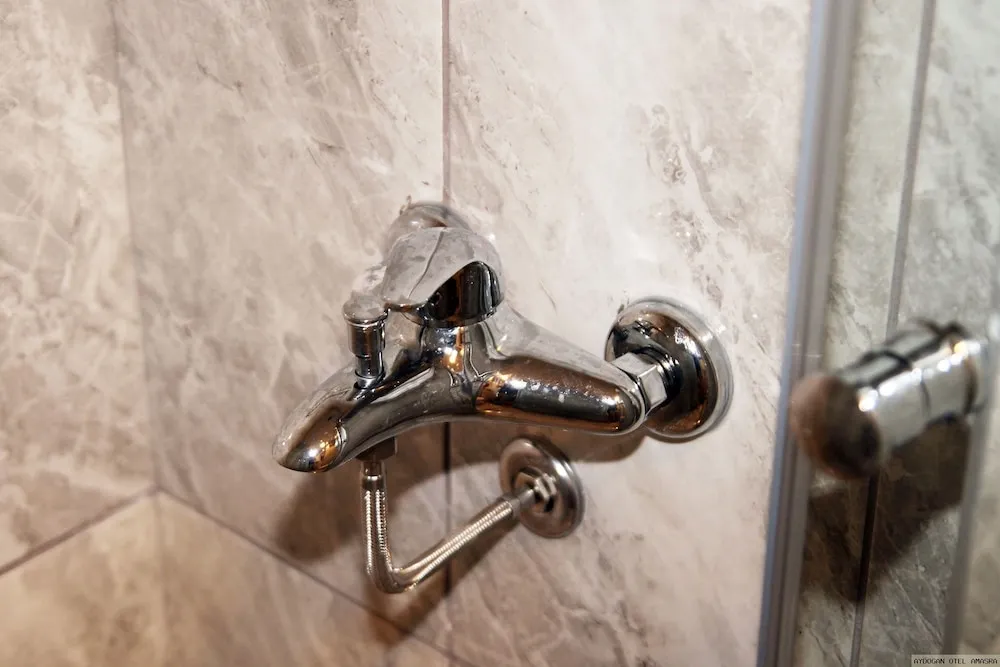 Economy Tek Büyük Yataklı Oda