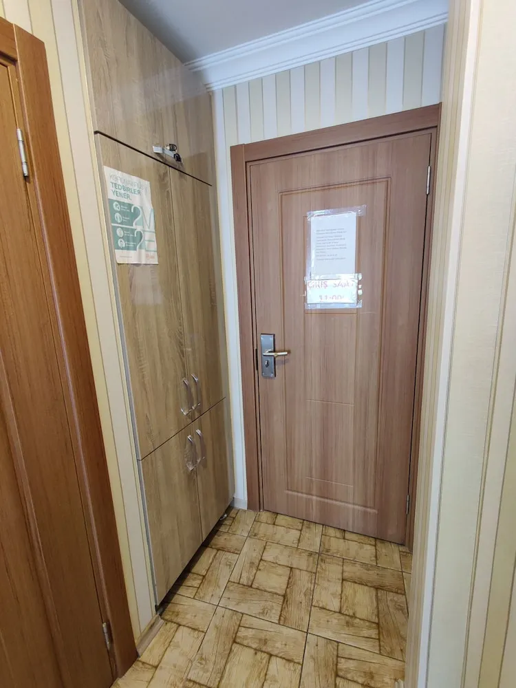 Comfort Tek Büyük veya İki Ayrı Yataklı Oda