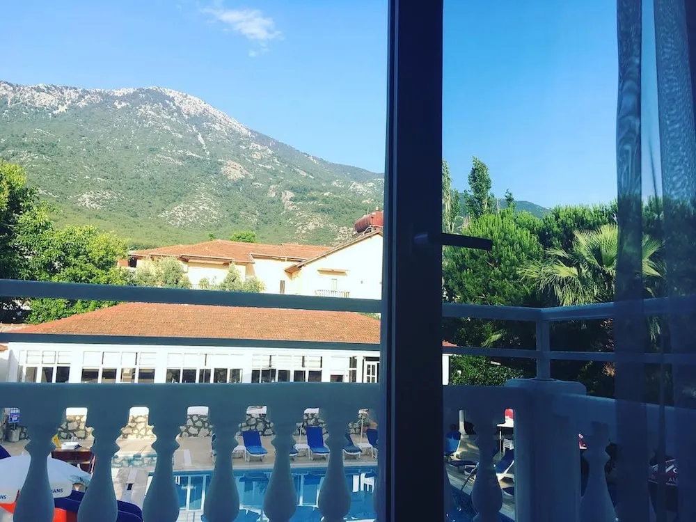 Comfort Üç Kişilik Oda, Balkon