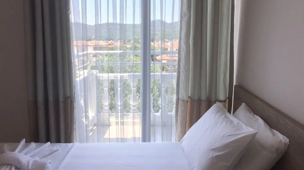 Comfort Üç Kişilik Oda, Balkon