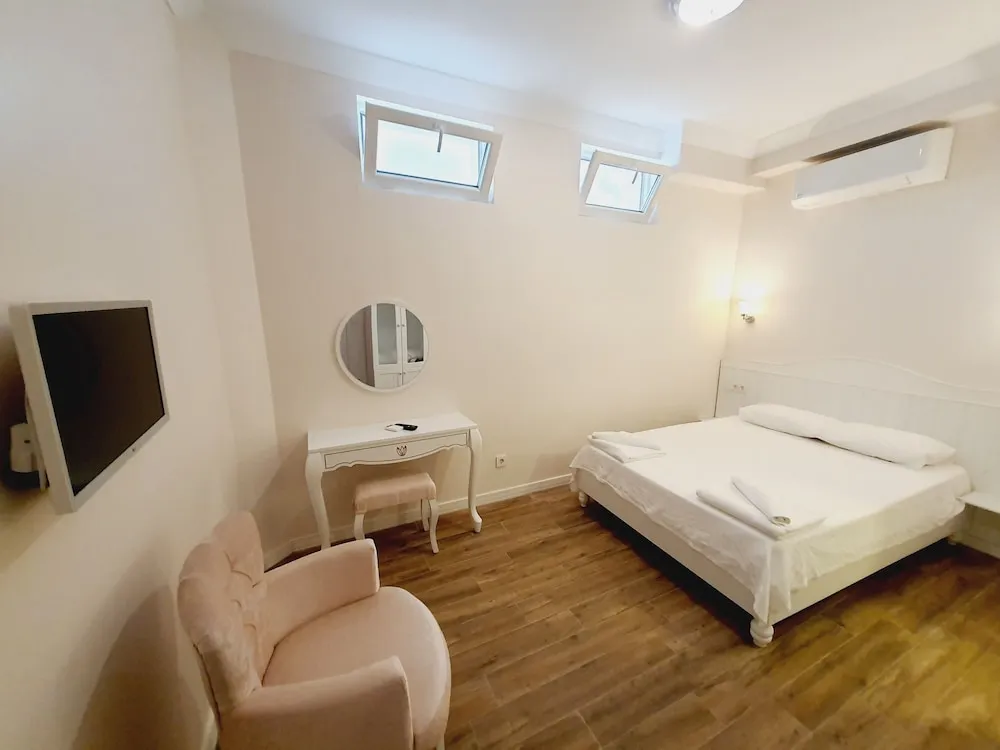 Ekonomik Oda, Manzarasız, Bodrum Katı