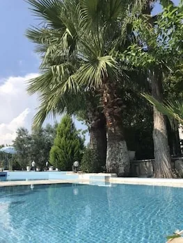 Cumhur Yesilirmak Butiqe Hotel