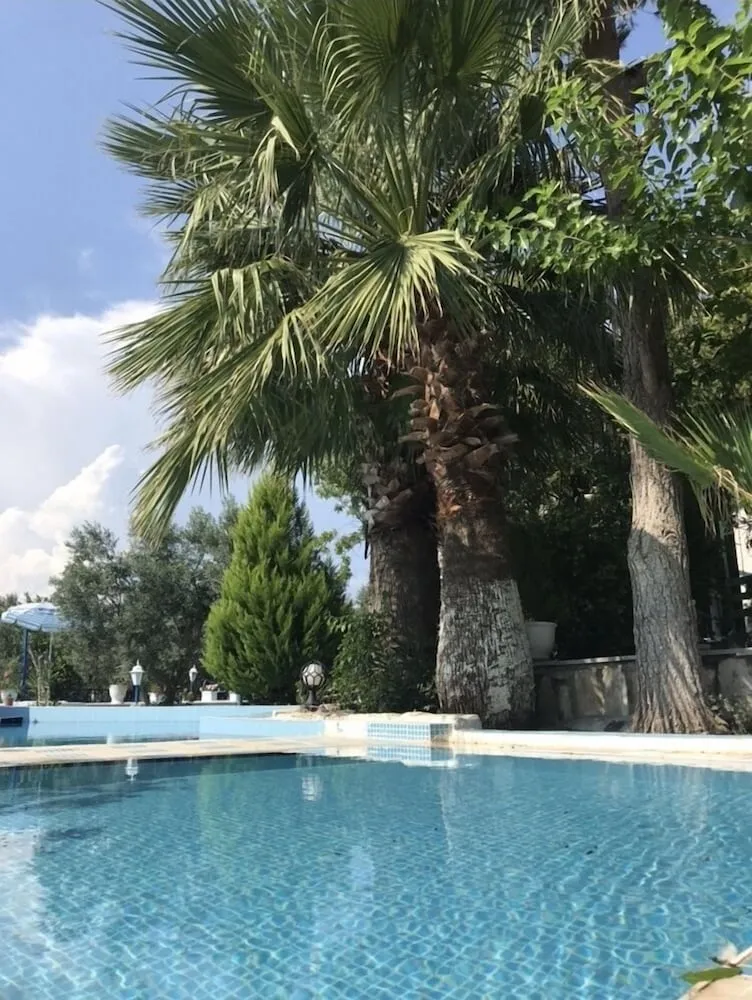 Cumhur Yesilirmak Butiqe Hotel