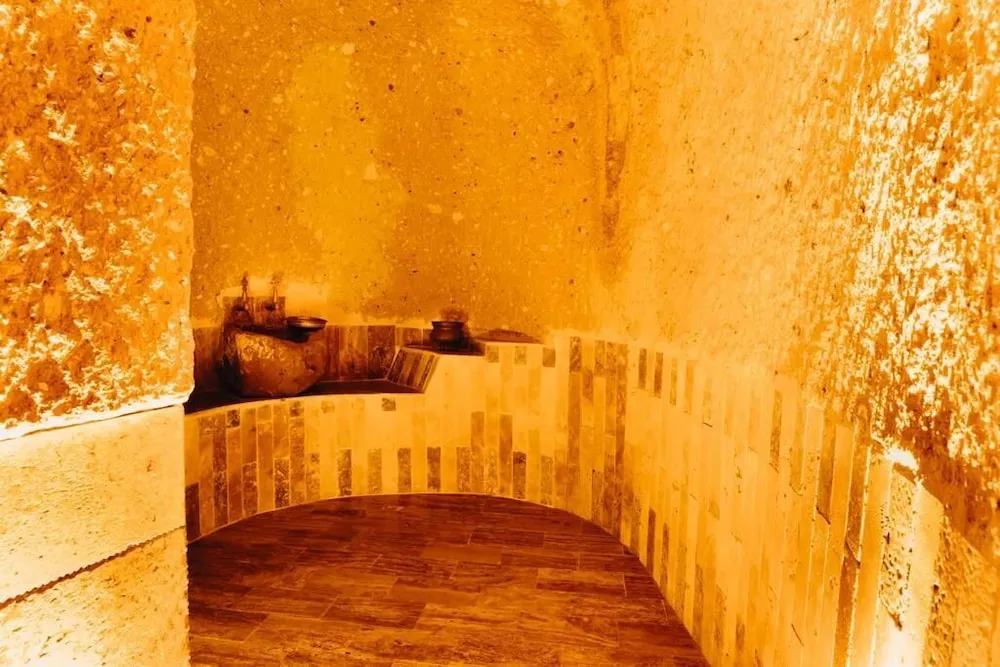 Balayi Suit 3, Hamamli