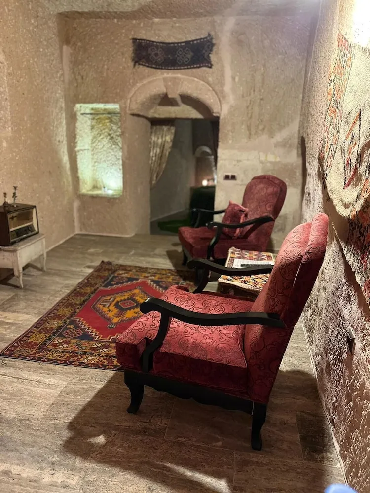 Balayi Suit 3, Hamamli