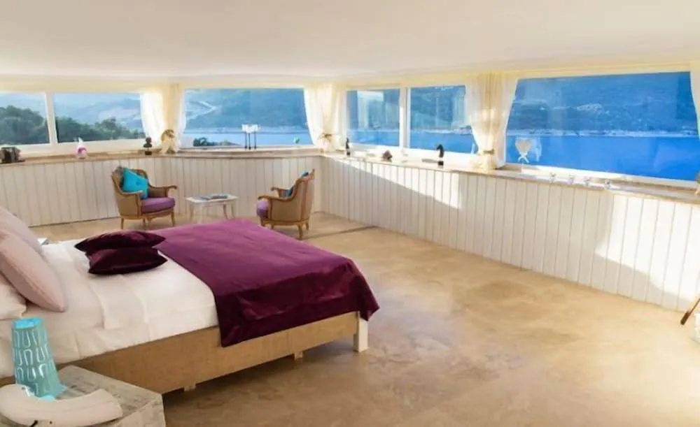 Honeymoon Çatı Katı Süiti (Penthouse)