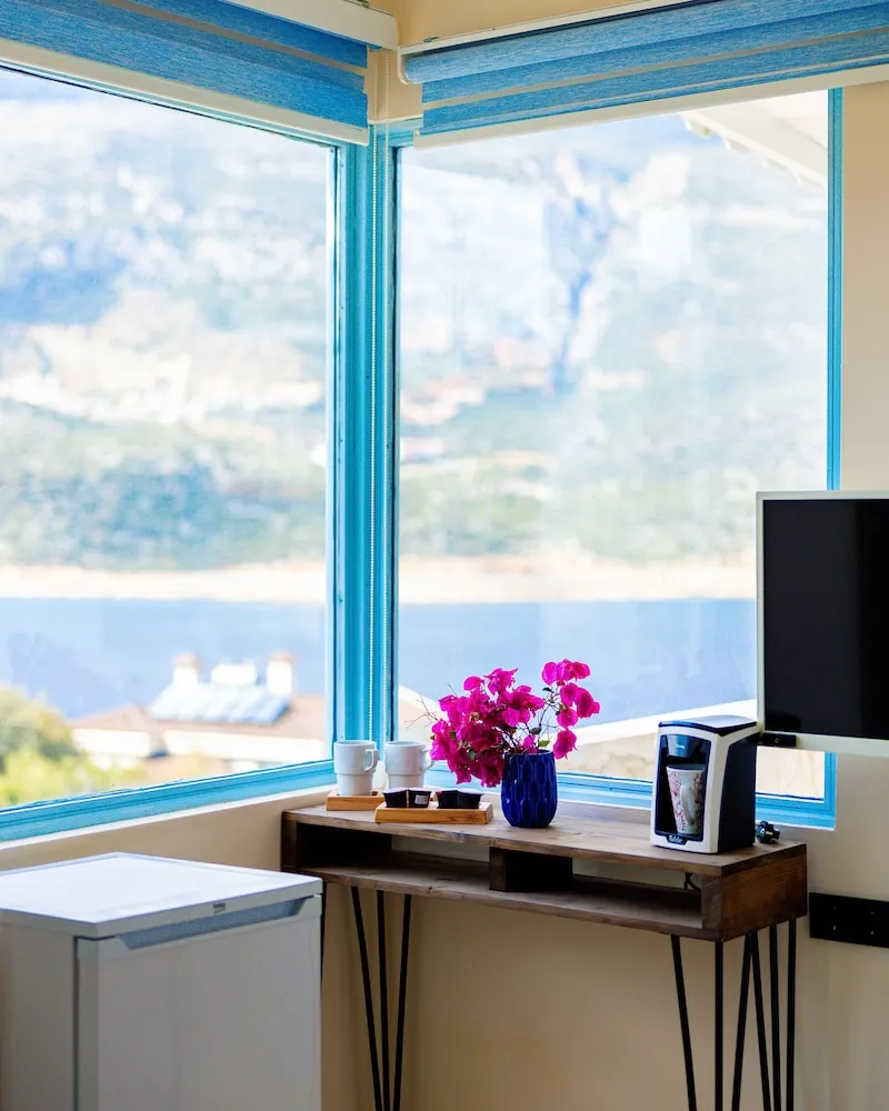 Standard Tek Büyük Yataklı Oda, Deniz Manzaralı