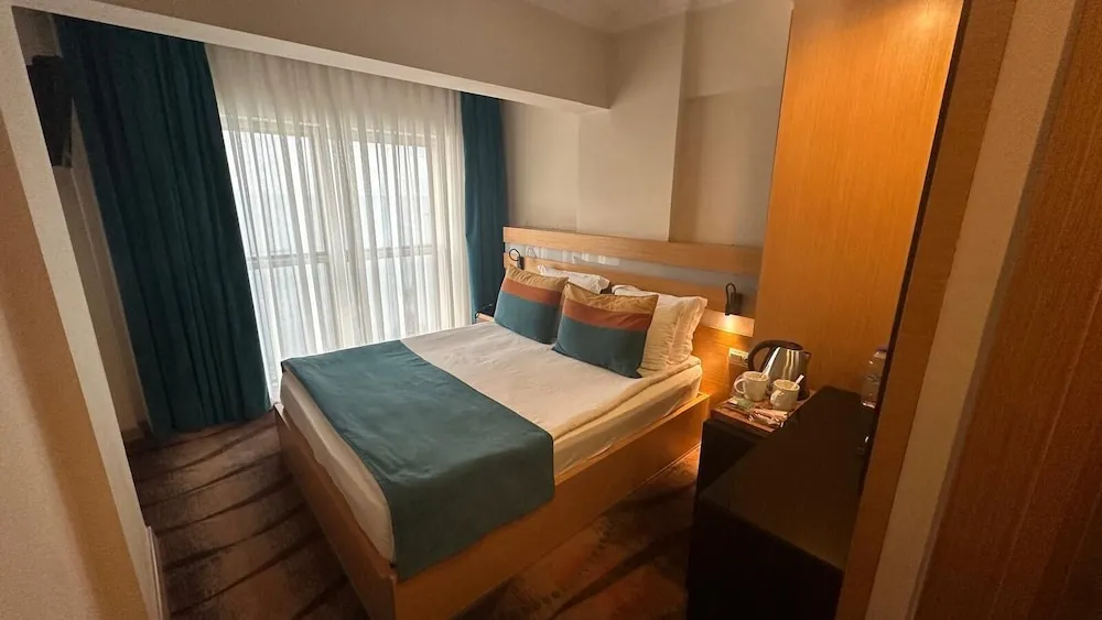 Economy Oda, Deniz Manzaralı