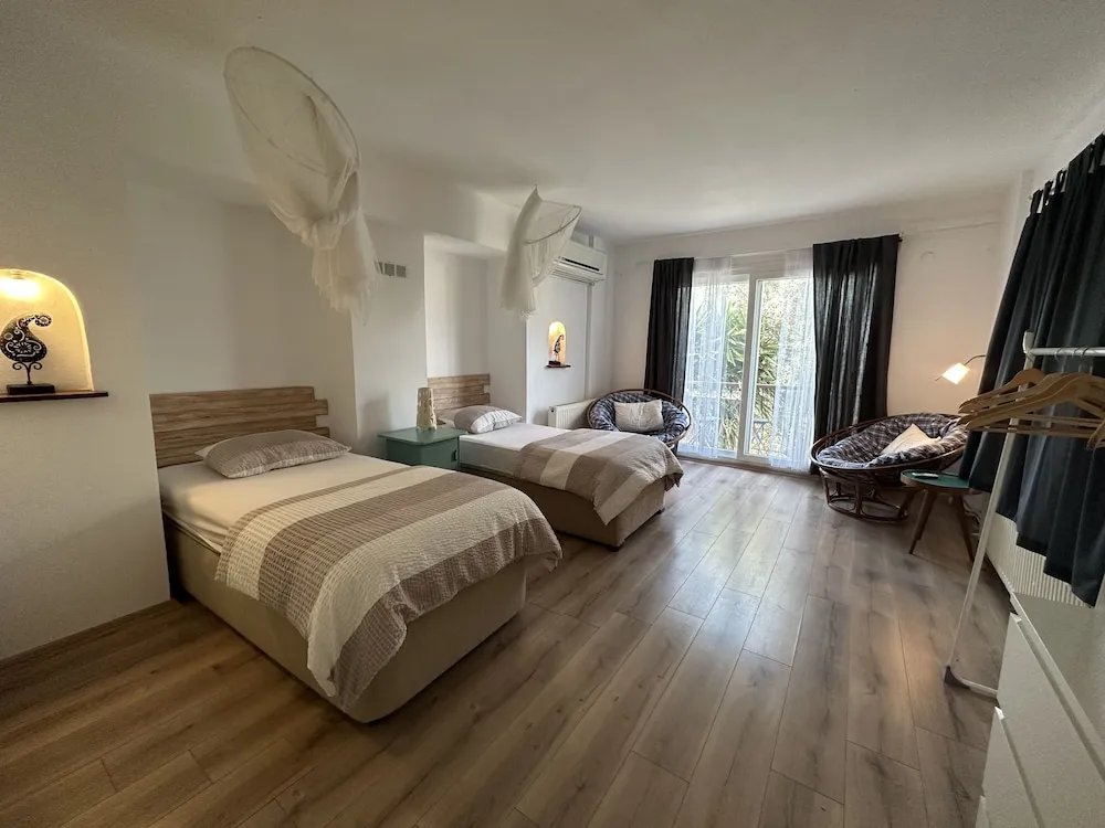 Standard İki Ayrı Yataklı Oda, 1 Yatak Odası, Balkon, Bahçe Manzaralı