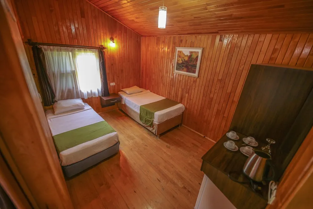 Bungalow Triple Room