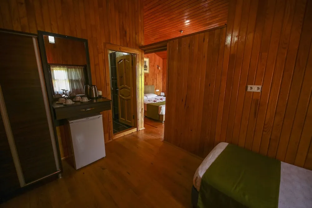 Bungalow Triple Room