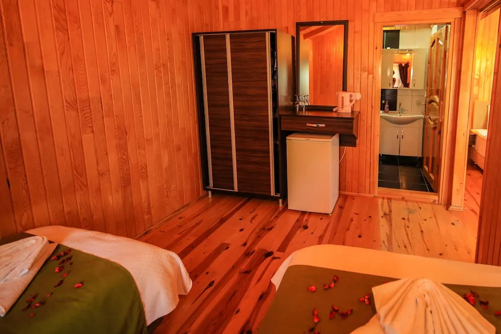 Quadruple Bungalow Room
