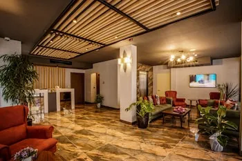 Life Point Hotel