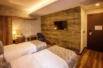 Life Point Hotel