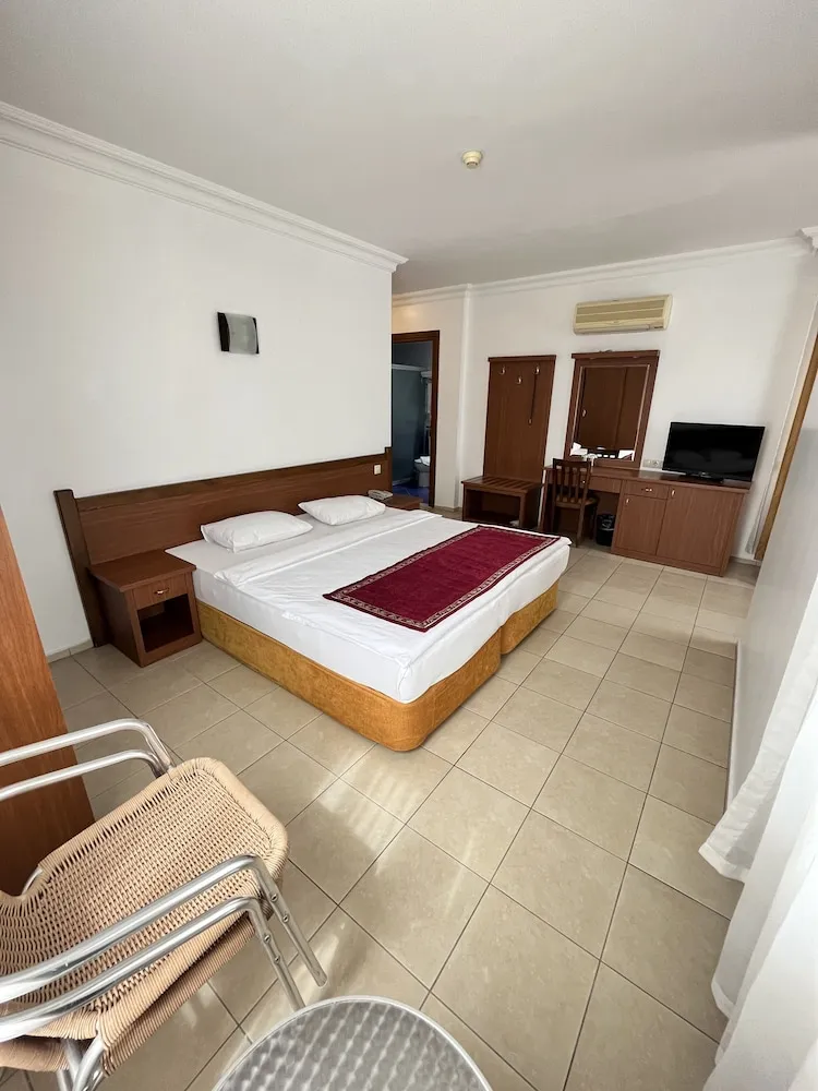Junior Suite Partial Sea View